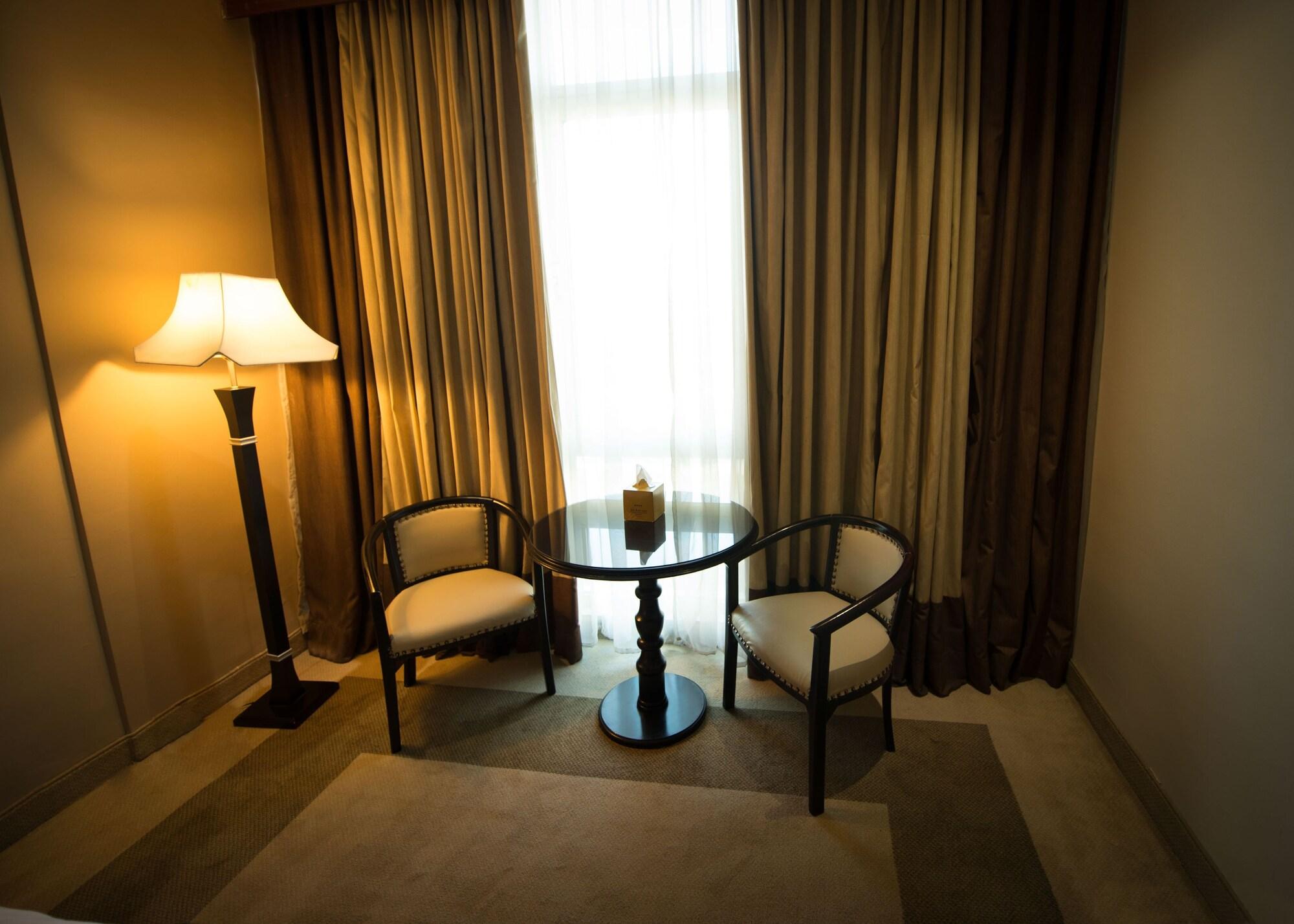 Century Park Hotel Amman Ngoại thất bức ảnh