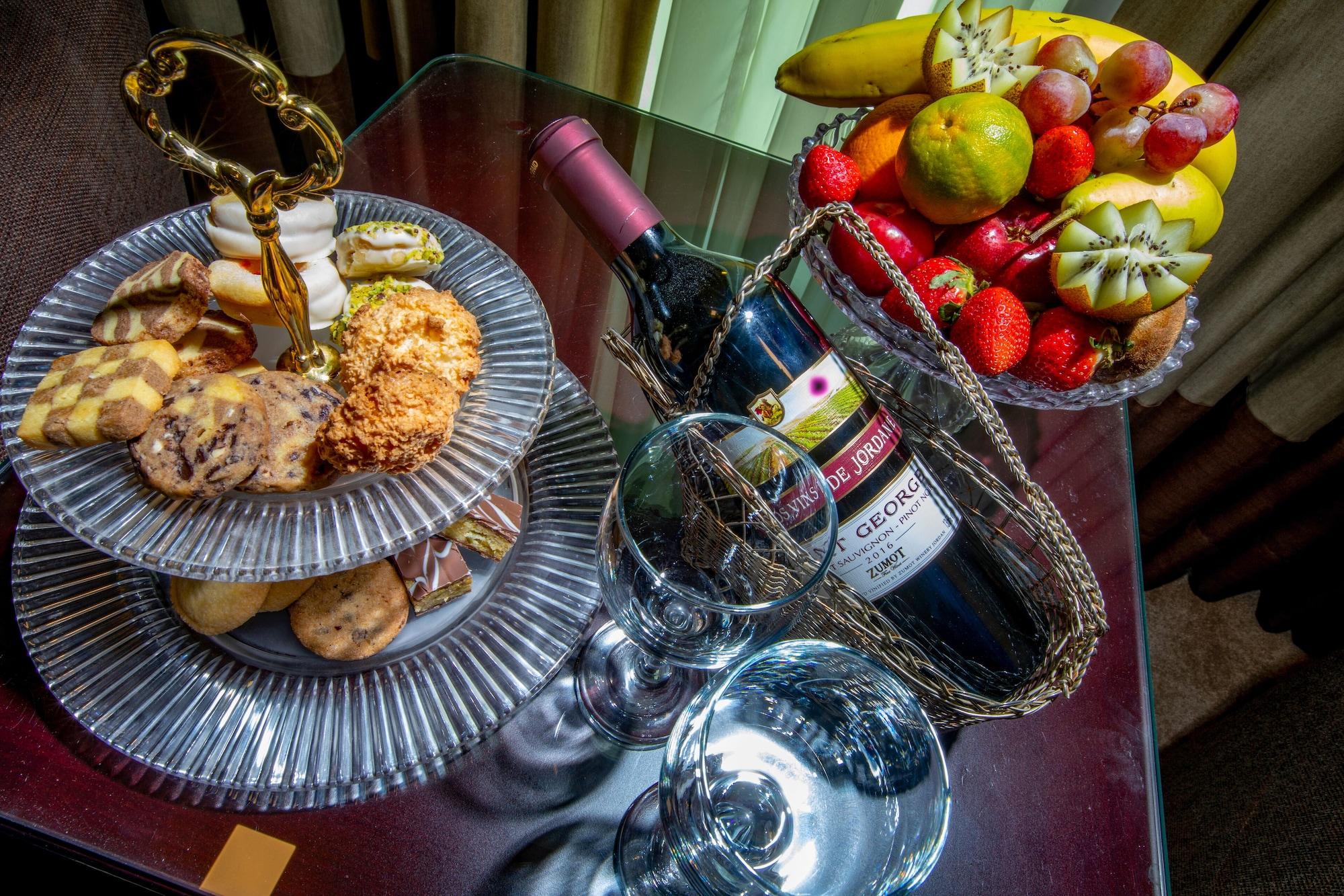 Century Park Hotel Amman Ngoại thất bức ảnh