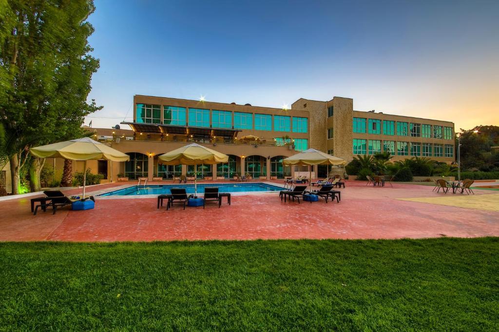 Century Park Hotel Amman Ngoại thất bức ảnh