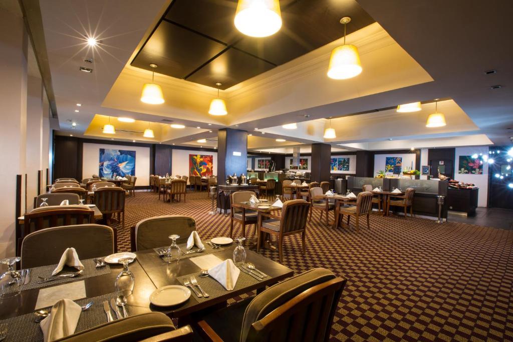 Century Park Hotel Amman Ngoại thất bức ảnh
