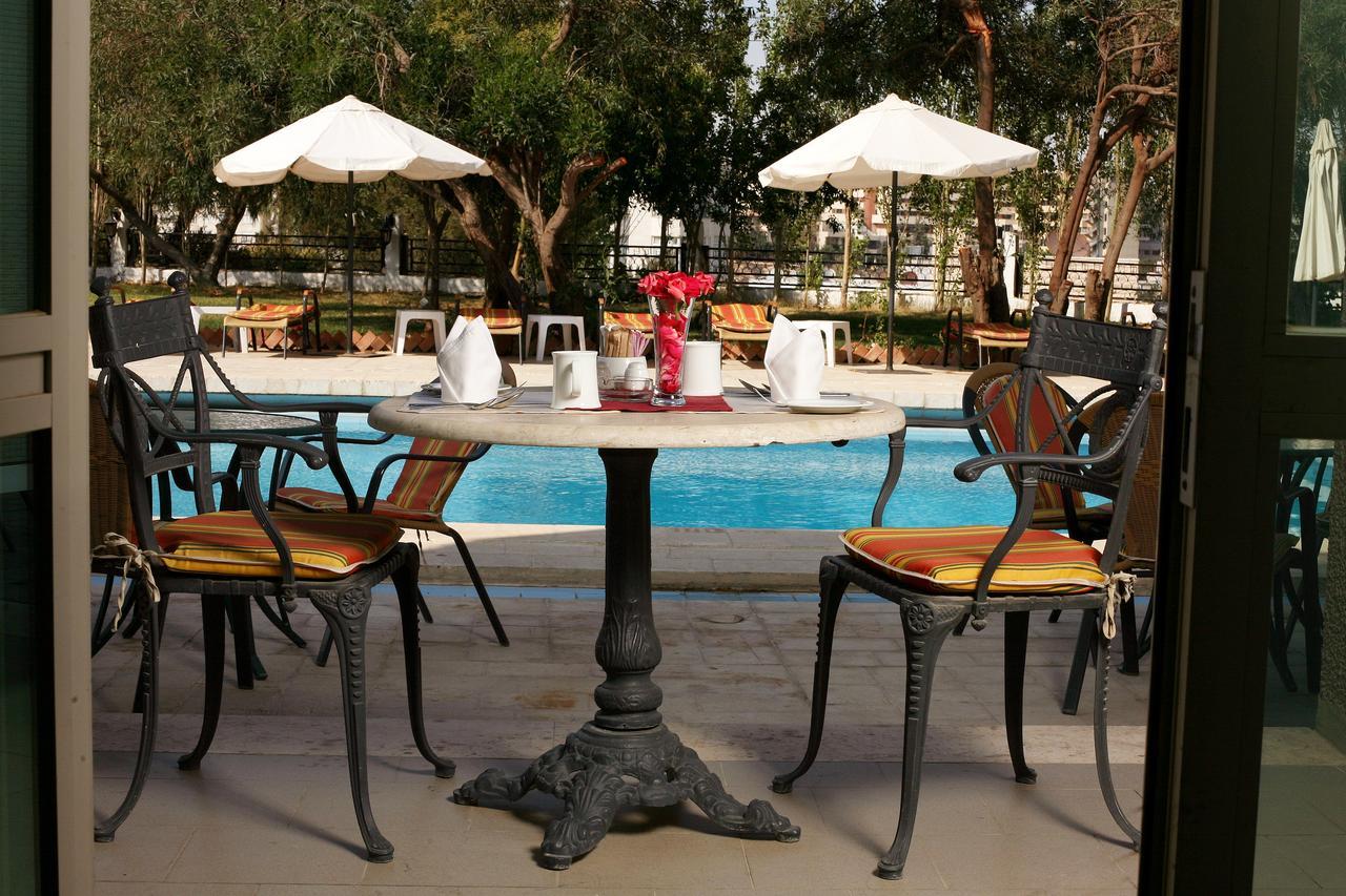 Century Park Hotel Amman Ngoại thất bức ảnh