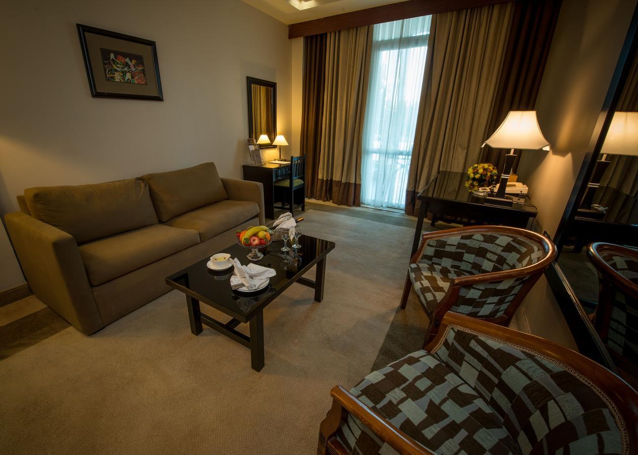 Century Park Hotel Amman Ngoại thất bức ảnh