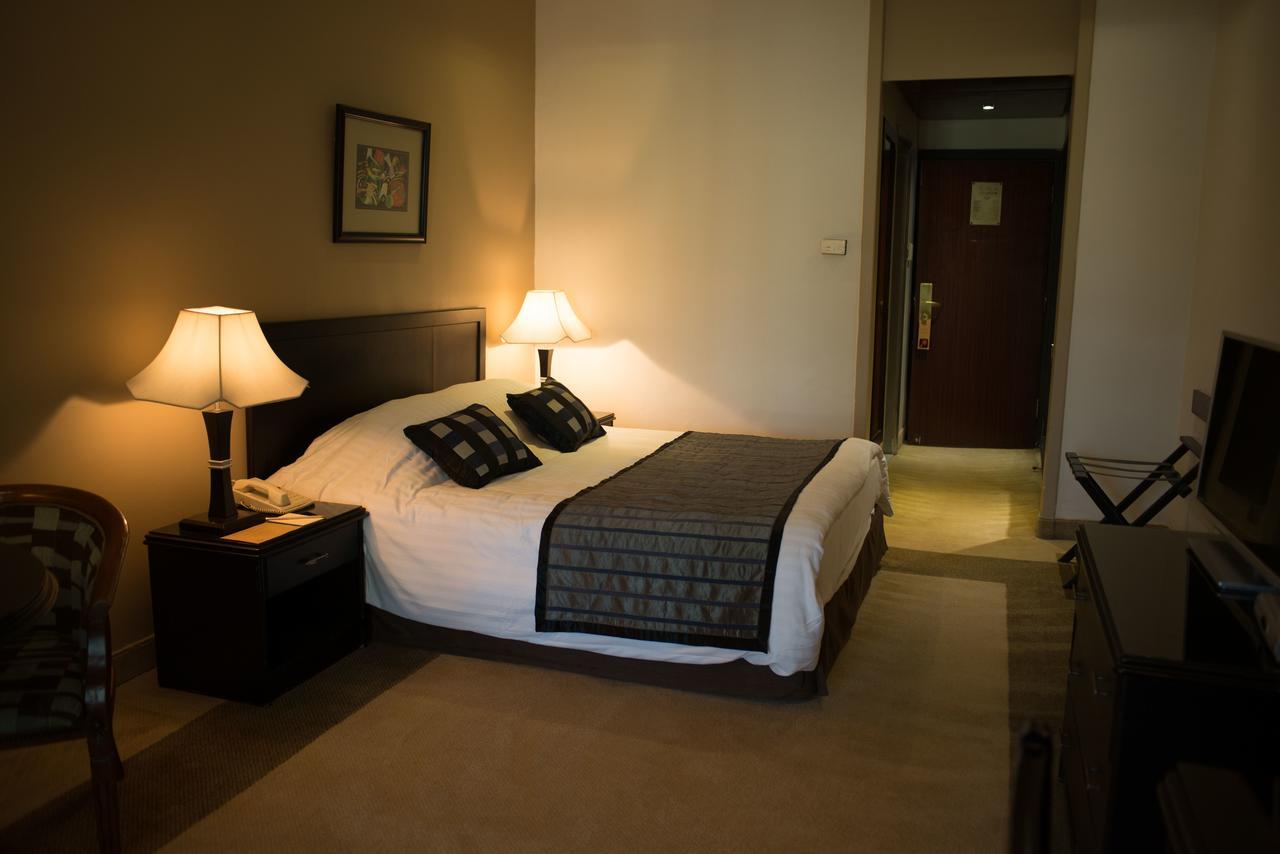 Century Park Hotel Amman Ngoại thất bức ảnh