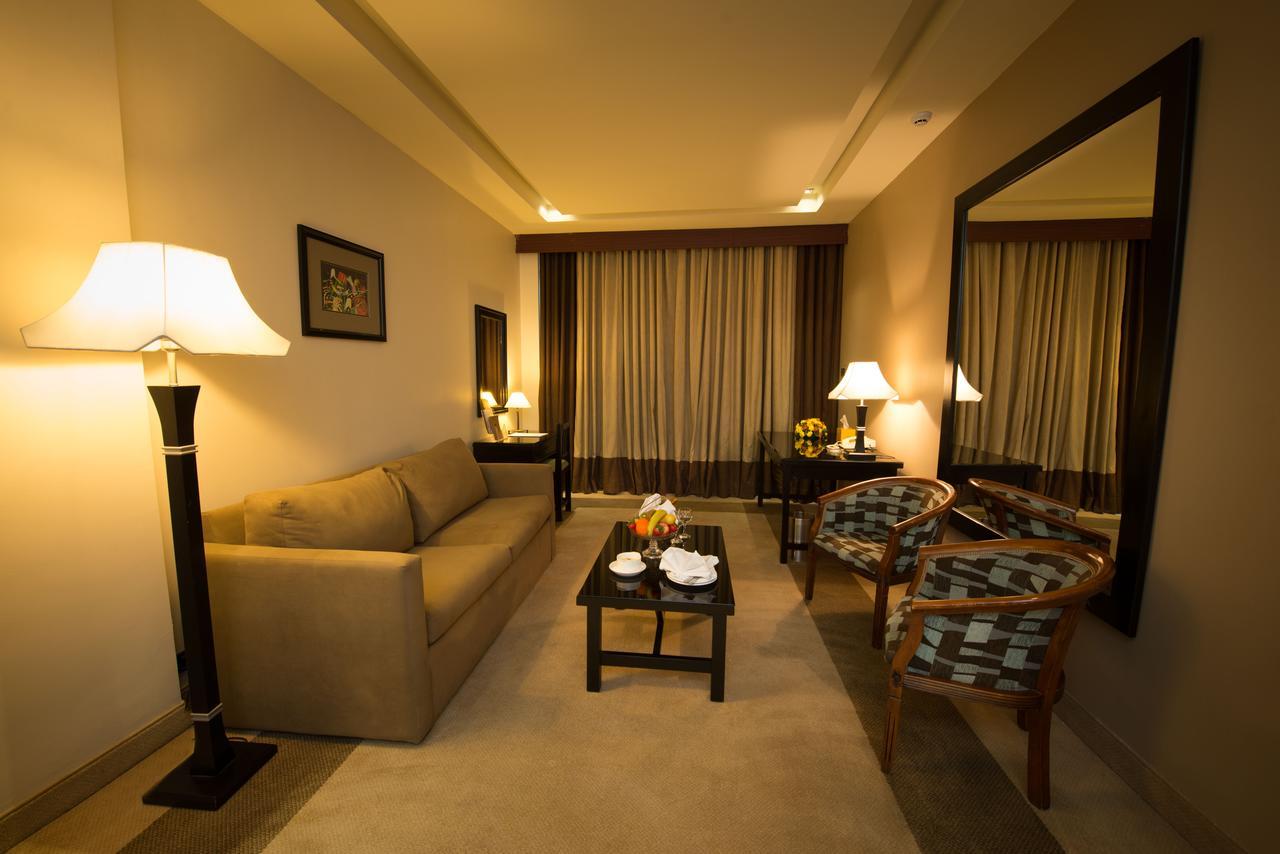Century Park Hotel Amman Ngoại thất bức ảnh
