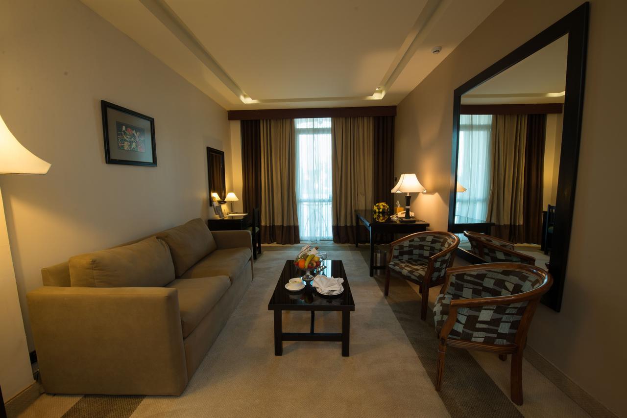 Century Park Hotel Amman Ngoại thất bức ảnh